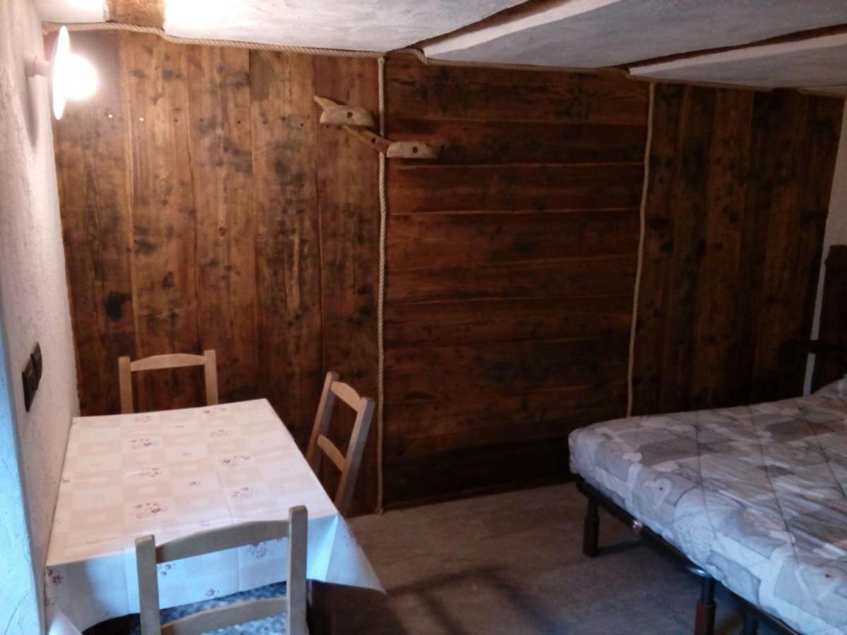 Agri-B&B Lou Col Canosio Exterior photo