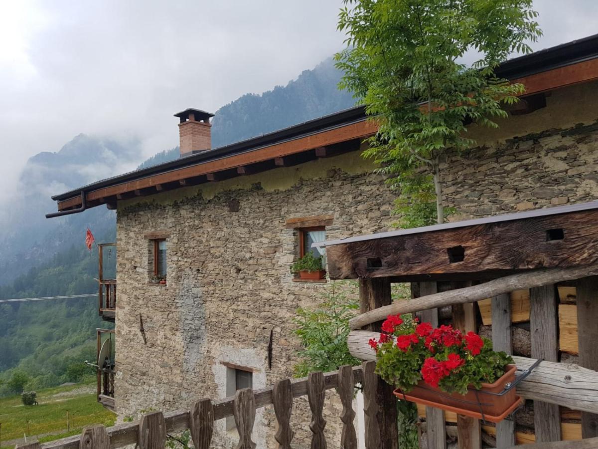 Agri-B&B Lou Col Canosio Exterior photo